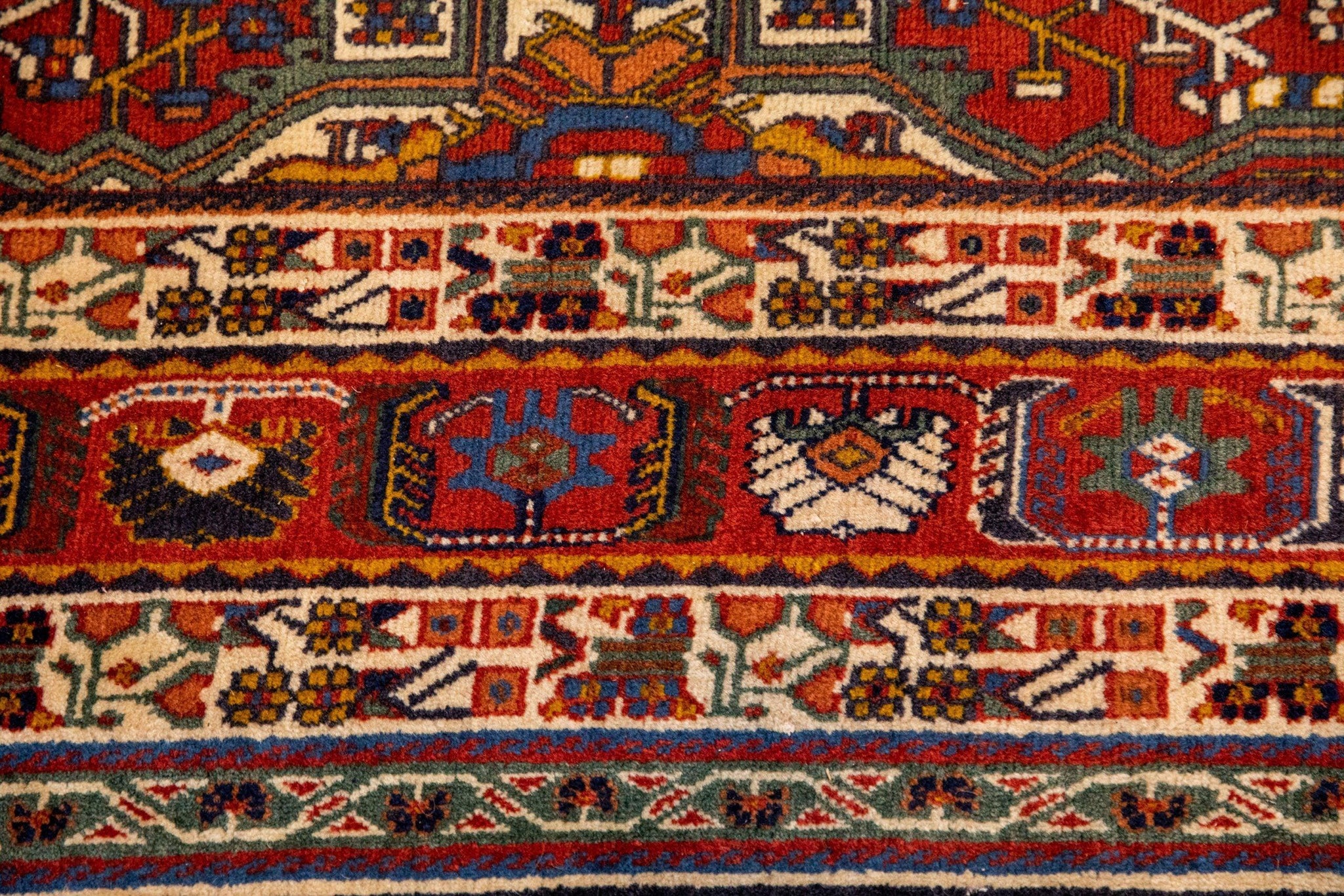 Buy Persian Shiraz Qashqai Rug - 4.05m x 3.00m Online | Persian